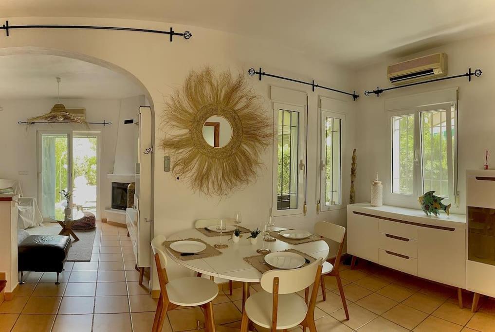 Maison Cosy Au Pied Du Golf Avec Piscine Privee Muntanya la Sella Luaran gambar