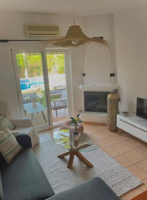 Maison Cosy Au Pied Du Golf Avec Piscine Privee Muntanya la Sella Luaran gambar
